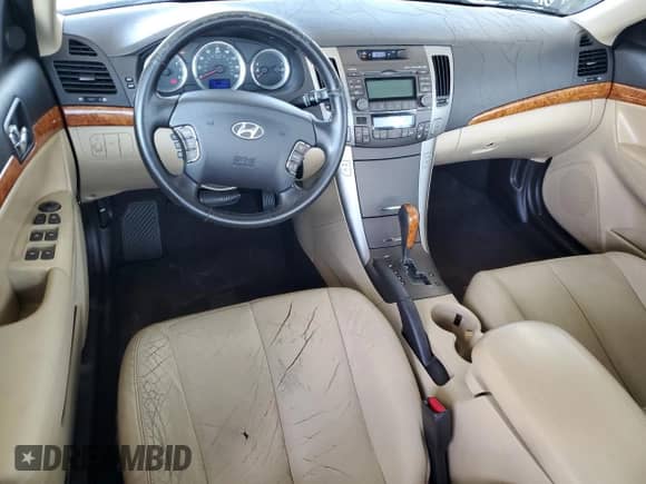 2009 Hyundai Sonata Limited с VIN 5NPEU46C79H407025, выставлен на аукционе Copart как лот 66135715 с пробегом 228 940 миль миль и На запчасти • Non repairable. История ставок и продаж доступна на DreamBid. Изображение 8.