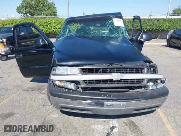 2000 Chevrolet Silverado 1500 LS with VIN 1GCEC14W7YZ147831, listed as a IAAI auction lot 42386307 with Not provided miles and . Bid and sale history available at DreamBid. Image 12.