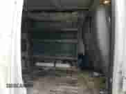 2010 Chevrolet Express Cargo z VIN 1GCZGFBG7A1138291, wystawiony jako Copart lot #51048385 z przebiegiem 217 024 mil mil oraz Szkoda całkowita • Salvage title. Historia ofert i sprzedaży dostępna na DreamBid. Obrazek 12.