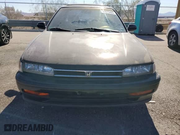 1992 Honda Accord with VIN JHMCB7675NC051924, listed as a Copart auction lot 89875465 with 340,585 mi miles and Salvage title. Bid and sale history available at DreamBid. Image 5.