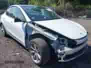 2020 Tesla Model Y Long Range с VIN 5YJYGDEE8LF035966, выставлен на аукционе IAAI как лот 43148128 с пробегом 107 508 миль миль и . История ставок и продаж доступна на DreamBid. Изображение 1.