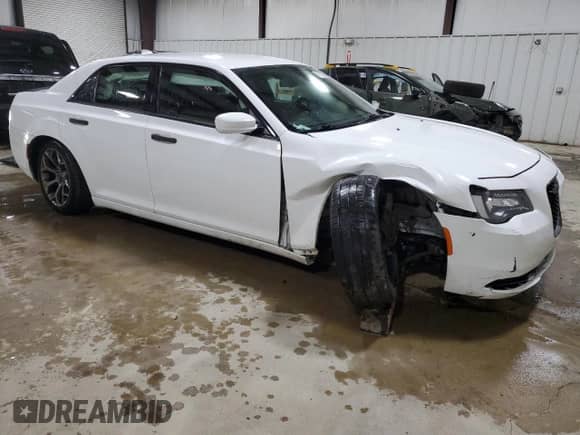 2017 Chrysler 300 S с VIN 2C3CCABG3HH508110, выставлен на аукционе Copart как лот 67707725 с пробегом 98 461 миль миль и Списание • Salvage title. История ставок и продаж доступна на DreamBid. Изображение 4.