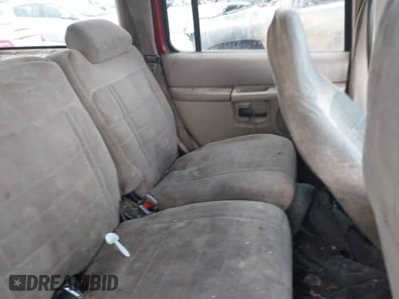 1997 Ford Explorer XL с VIN 1FMDU32X7VUD09221, выставлен на аукционе IAAI как лот 42383087 с пробегом 193 616 миль миль и . История ставок и продаж доступна на DreamBid. Изображение 8.