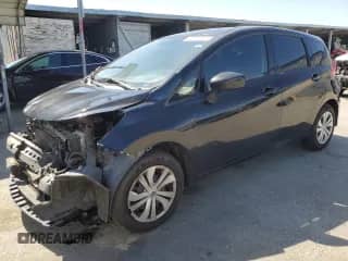 2018 Nissan Note S z VIN 3N1CE2CP5JL368765, wystawiony jako Copart lot #58240195 z przebiegiem 85 712 mil mil oraz Szkoda całkowita • Salvage title. Historia ofert i sprzedaży dostępna na DreamBid. Obrazek 1.