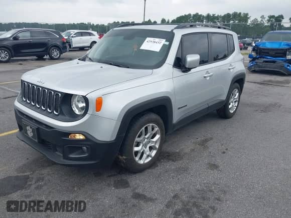 2018 Jeep Renegade Latitude with VIN ZACCJABB5JPH38323, listed as a IAAI auction lot 42938432 with 67,697 mi miles and . Bid and sale history available at DreamBid. Image 2.
