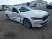2022 BMW 7 Series 740i z VIN WBA7T2C08NCG88476, wystawiony jako IAAI lot #42135370 z przebiegiem 28 070 mil mil oraz . Historia ofert i sprzedaży dostępna na DreamBid. Obrazek 1.