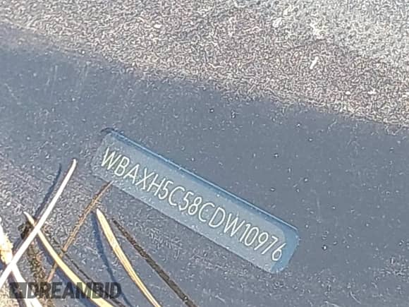 2012 BMW 5 Series 528i xDrive с VIN WBAXH5C58CDW10976, выставлен на аукционе IAAI как лот 42770141 с пробегом 129 210 миль миль и . История ставок и продаж доступна на DreamBid. Изображение 9.