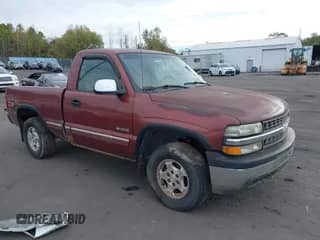 1999 Chevrolet Silverado 1500 LS with VIN 1GCEK14T4XZ128760, listed as a IAAI auction lot 43448640 with 119,182 mi miles and . Bid and sale history available at DreamBid. Image 1.