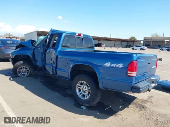 2003 Dodge Dakota с VIN 1D7GG32N43S296417, выставлен на аукционе IAAI как лот 41953907 с пробегом Не указан миль и . История ставок и продаж доступна на DreamBid. Изображение 3.