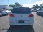 2017 Volkswagen Tiguan Sport с VIN WVGUV7AX2HK018258, выставлен на аукционе IAAI как лот 43334964 с пробегом 153 594 миль миль и . История ставок и продаж доступна на DreamBid. Изображение 16.