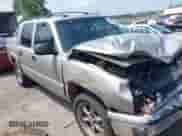 2005 Chevrolet Avalanche LS z VIN 3GNEC12Z65G174292, wystawiony jako IAAI lot #42823011 z przebiegiem Nie podano mil oraz . Historia ofert i sprzedaży dostępna na DreamBid. Obrazek 14.