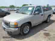 2005 GMC Sierra 1500 Work Truck z VIN 1GTEC14X15Z329738, wystawiony jako IAAI lot #42233810 z przebiegiem 184 120 mil mil oraz . Historia ofert i sprzedaży dostępna na DreamBid. Obrazek 2.