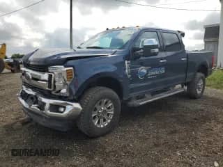 2019 Ford F-250 XL z VIN 1FT7W2B62KEF32656, wystawiony jako Copart lot #68546875 z przebiegiem 138 388 mil mil oraz Szkoda całkowita • Salvage title. Historia ofert i sprzedaży dostępna na DreamBid. Obrazek 1.