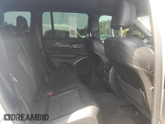 2022 Jeep Grand Cherokee Laredo z VIN 1C4RJHAG9N8572532, wystawiony jako Copart lot #61242175 z przebiegiem 45 363 mil mil oraz Szkoda całkowita • Salvage title. Historia ofert i sprzedaży dostępna na DreamBid. Obrazek 11.