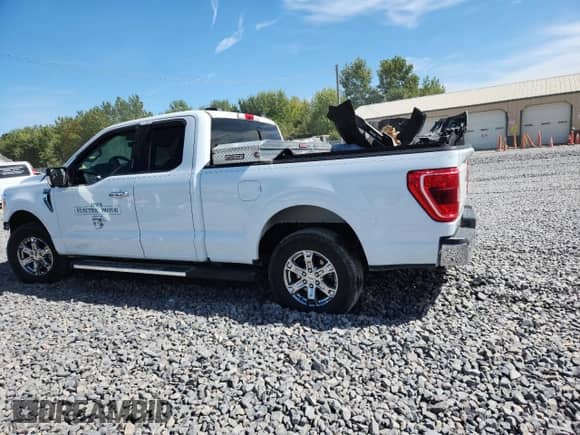 2022 Ford F-150 XL z VIN 1FTFX1E88NFC22882, wystawiony jako Copart lot #80175745 z przebiegiem 76 818 mil mil oraz Szkoda całkowita • Salvage title. Historia ofert i sprzedaży dostępna na DreamBid. Obrazek 2.