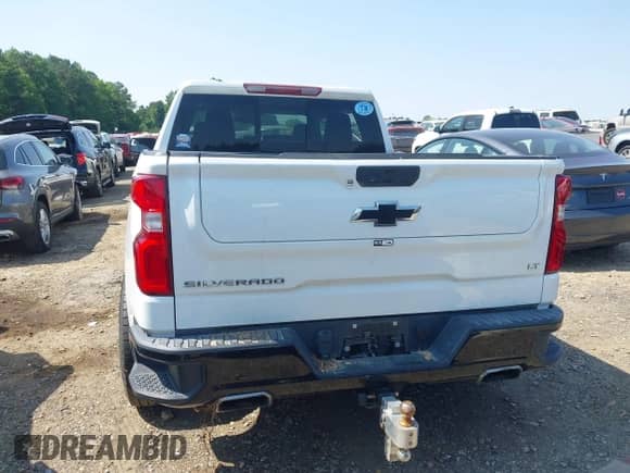 2022 Chevrolet Silverado 1500 LT Trail Boss z VIN 1GCPYFED7NZ146324, wystawiony jako IAAI lot #42416840 z przebiegiem 69 309 mil mil oraz . Historia ofert i sprzedaży dostępna na DreamBid. Obrazek 15.