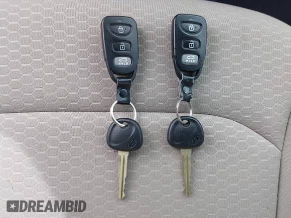 2020 Hyundai Elantra Value Edition с VIN KMHD84LF0LU026141, выставлен на аукционе IAAI как лот 43314960 с пробегом 12 274 миль миль и . История ставок и продаж доступна на DreamBid. Изображение 11.