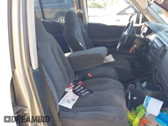 2003 Dodge Dakota with VIN 1D7HG48X53S378899, listed as a IAAI auction lot 42981132 with Not provided miles and . Bid and sale history available at DreamBid. Image 5.