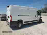 2022 Ram ProMaster Cargo с VIN 3C6LRVDG0NE103237, выставлен на аукционе Copart как лот 55868235 с пробегом 104 529 миль миль и Списание • Salvage title. История ставок и продаж доступна на DreamBid. Изображение 3.