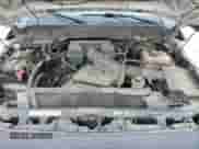 2013 Ford F-250 XL z VIN 1FT7X2A64DEB17792, wystawiony jako Copart lot #51159425 z przebiegiem 246 495 mil mil oraz Czysty tytuł • Clean title. Historia ofert i sprzedaży dostępna na DreamBid. Obrazek 11.