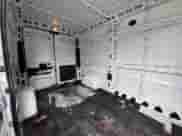 2018 Ram ProMaster Cargo z VIN 3C6TRVCG7JE1247XX, wystawiony jako Copart lot #61905045 z przebiegiem 115 798 mil mil oraz Czysty tytuł • Clean title. Historia ofert i sprzedaży dostępna na DreamBid. Obrazek 6.