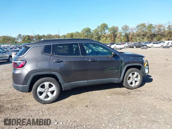 2021 Jeep Compass Latitude with VIN 3C4NJDBB1MT537509, listed as a IAAI auction lot 43492361 with 42,384 mi miles and . Bid and sale history available at DreamBid. Image 13.