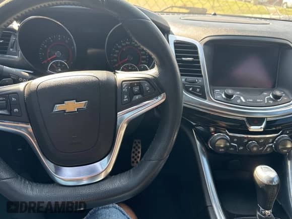 2014 Chevrolet SS с VIN 6G3F15RW9EL926580, выставлен на аукционе Copart как лот 76521434 с пробегом 163 658 миль миль и Чистый • Clean title. История ставок и продаж доступна на DreamBid. Изображение 9.