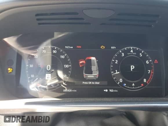 2018 Land Rover Range Rover Sport SE with VIN SALWG2RV8JA699866, listed as a Copart auction lot 71187135 with 85,926 mi miles and Salvage title. Bid and sale history available at DreamBid. Image 9.