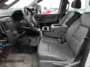 2018 Chevrolet Silverado 3500HD Work Truck с VIN 1GC4KYCYXJF243292, выставлен на аукционе Copart как лот 65922415 с пробегом 170 894 миль миль и Чистый • Clean title. История ставок и продаж доступна на DreamBid. Изображение 7.