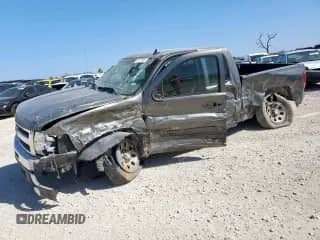 2011 Chevrolet Silverado 1500 LS z VIN 1GCRCREA8BZ135505, wystawiony jako Copart lot #66717065 z przebiegiem Nie podano mil oraz Szkoda całkowita • Salvage title. Historia ofert i sprzedaży dostępna na DreamBid. Obrazek 1.
