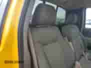 2010 Ford F-150 с VIN 1FTPF1CV6AKE27439, выставлен на аукционе Copart как лот 82313435 с пробегом 185 893 миль миль и Списание • Salvage title. История ставок и продаж доступна на DreamBid. Изображение 10.