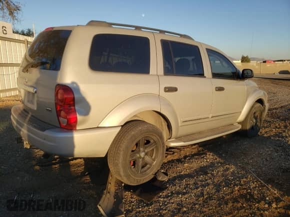 2004 Dodge Durango Limited with VIN 1D4HD58D74F175069, listed as a Copart auction lot 80772994 with 252,097 mi miles and Clean title. Bid and sale history available at DreamBid. Image 3.