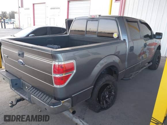 2009 Ford F-150 XL with VIN 1FTPW12V99KB51920, listed as a IAAI auction lot 41393055 with 175,699 mi miles and . Bid and sale history available at DreamBid. Image 4.