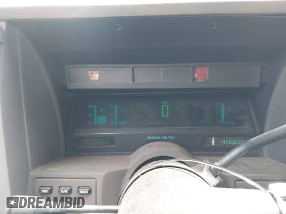 1991 Chevrolet Astro Cargo z VIN 1GBDM19Z7MB202913, wystawiony jako IAAI lot #42363530 z przebiegiem 191 695 mil mil oraz . Historia ofert i sprzedaży dostępna na DreamBid. Obrazek 7.