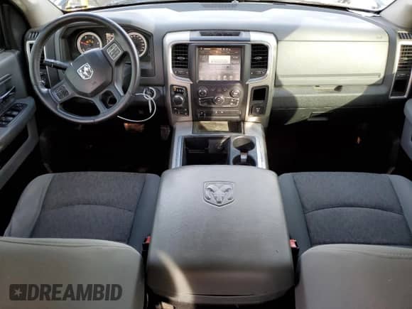 2015 Ram 1500 Lone Star с VIN 1C6RR7LM8FS564083, выставлен на аукционе Copart как лот 41876155 с пробегом 190 235 миль миль и Списание • Salvage title. История ставок и продаж доступна на DreamBid. Изображение 8.