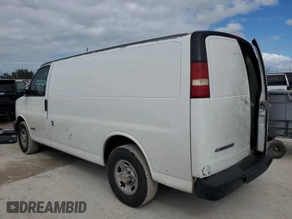 2003 Chevrolet Express Cargo with VIN 1GCGG25V031124732, listed as a Copart auction lot 47177195 with 188,841 mi miles and Salvage title. Bid and sale history available at DreamBid. Image 2.