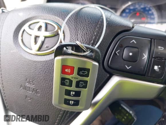 2016 Toyota Sienna XLE with VIN 5TDYK3DC9GS706815, listed as a IAAI auction lot 42494662 with 141,157 mi miles and . Bid and sale history available at DreamBid. Image 11.