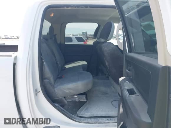 2017 Ram 1500 Express z VIN 1C6RR7KG1HS820322, wystawiony jako IAAI lot #42192578 z przebiegiem 155 574 mil mil oraz . Historia ofert i sprzedaży dostępna na DreamBid. Obrazek 8.