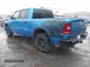 2025 Ram 1500 Rebel z VIN 1C6SRFLP0SN578395, wystawiony jako IAAI lot #43230495 z przebiegiem 32 399 mil mil oraz . Historia ofert i sprzedaży dostępna na DreamBid. Obrazek 3.