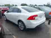 2013 Volvo S60 T6 R-Design Platinum с VIN YV1902FH5D2174408, выставлен на аукционе IAAI как лот 42684724 с пробегом 94 451 миль миль и . История ставок и продаж доступна на DreamBid. Изображение 3.