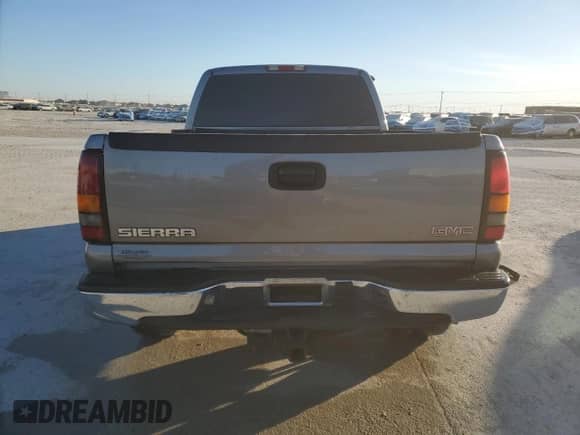 2006 GMC Sierra 1500 SLT with VIN 2GTEK19B161288005, listed as a Copart auction lot 42425755 with Not provided miles and Salvage title. Bid and sale history available at DreamBid. Image 6.