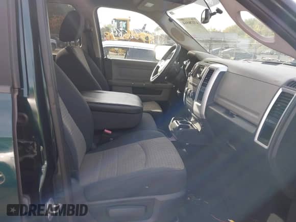 2011 Ram 1500 SLT z VIN 1D7RB1CT3BS539786, wystawiony jako IAAI lot #43336564 z przebiegiem 205 173 mil mil oraz . Historia ofert i sprzedaży dostępna na DreamBid. Obrazek 5.