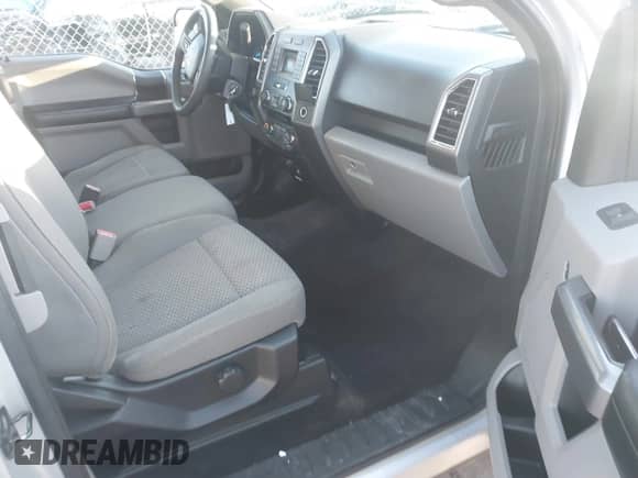 2015 Ford F-150 XLT z VIN 1FTFX1EG5FFA30778, wystawiony jako IAAI lot #41760994 z przebiegiem 106 939 mil mil oraz . Historia ofert i sprzedaży dostępna na DreamBid. Obrazek 5.