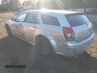 2007 Dodge Magnum z VIN 2D4FV47V97H620987, wystawiony jako IAAI lot #43484646 z przebiegiem 169 501 mil mil oraz . Historia ofert i sprzedaży dostępna na DreamBid. Obrazek 3.