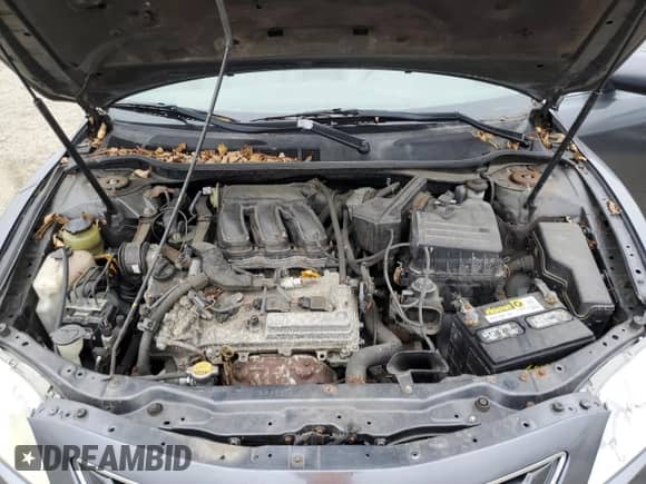 2007 Toyota Camry XLE z VIN 4T1BK46K67U035076, wystawiony jako Copart lot #89901475 z przebiegiem 133 668 mil mil oraz Czysty tytuł • Clean title. Historia ofert i sprzedaży dostępna na DreamBid. Obrazek 11.