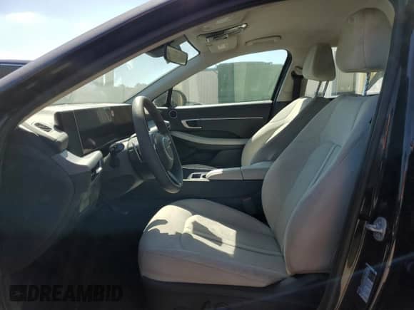2025 Hyundai Sonata SEL with VIN KMHL64JA1SA447911, listed as a Copart auction lot 85162435 with 23,624 mi miles and Salvage title. Bid and sale history available at DreamBid. Image 7.