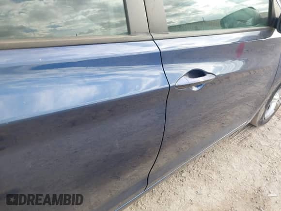 2015 Hyundai Elantra SE с VIN 5NPDH4AE1FH651001, выставлен на аукционе IAAI как лот 43395731 с пробегом 138 316 миль миль и . История ставок и продаж доступна на DreamBid. Изображение 15.