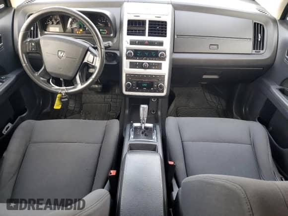 2010 Dodge Journey SXT with VIN 3D4PG5FV7AT238154, listed as a Copart auction lot 82695375 with 172,845 mi miles and Salvage title. Bid and sale history available at DreamBid. Image 8.