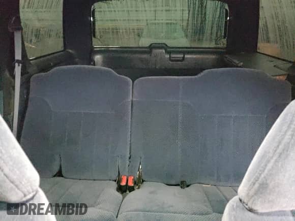 1996 Chevrolet Blazer z VIN 1GNDT13WXT2141284, wystawiony jako Copart lot #73457194 z przebiegiem 207 648 mil mil oraz Szkoda całkowita • Salvage title. Historia ofert i sprzedaży dostępna na DreamBid. Obrazek 10.