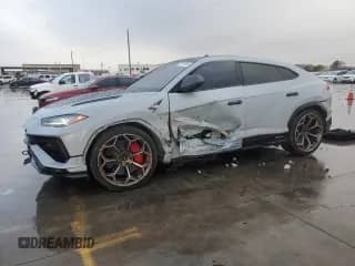 2023 Lamborghini Urus Performante with VIN ZPBUC3ZL1PLA27460, listed as a Copart auction lot 83781864 with 9,091 mi miles and Salvage title. Bid and sale history available at DreamBid. Image 1.